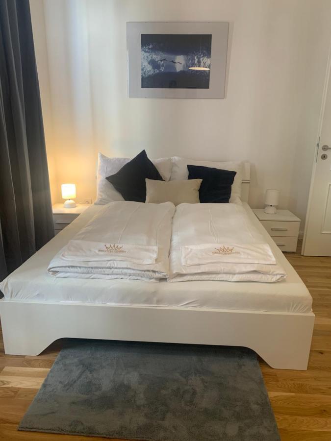 New Apartments Chain Florenc Praga Exterior foto