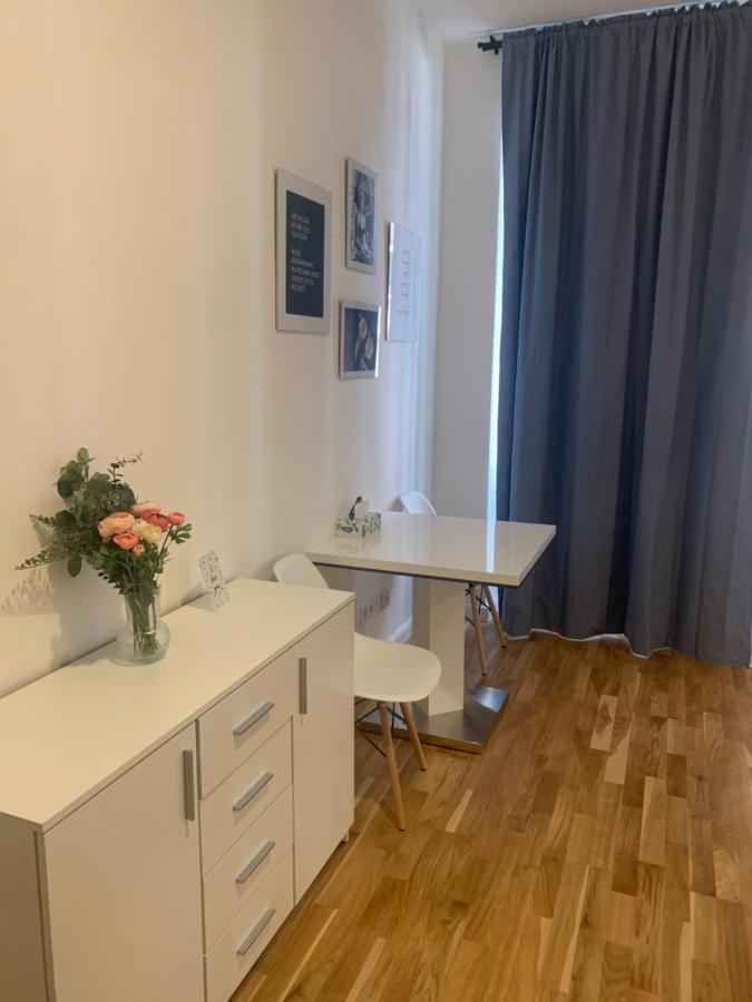 New Apartments Chain Florenc Praga Exterior foto