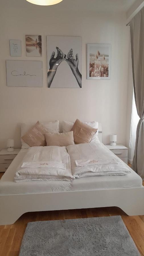 New Apartments Chain Florenc Praga Exterior foto